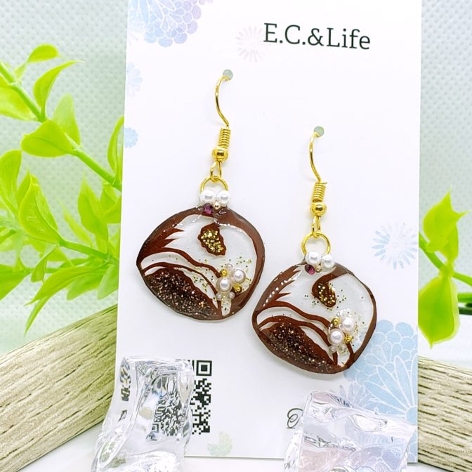 アンパンの切り絵イヤーアクセサリー