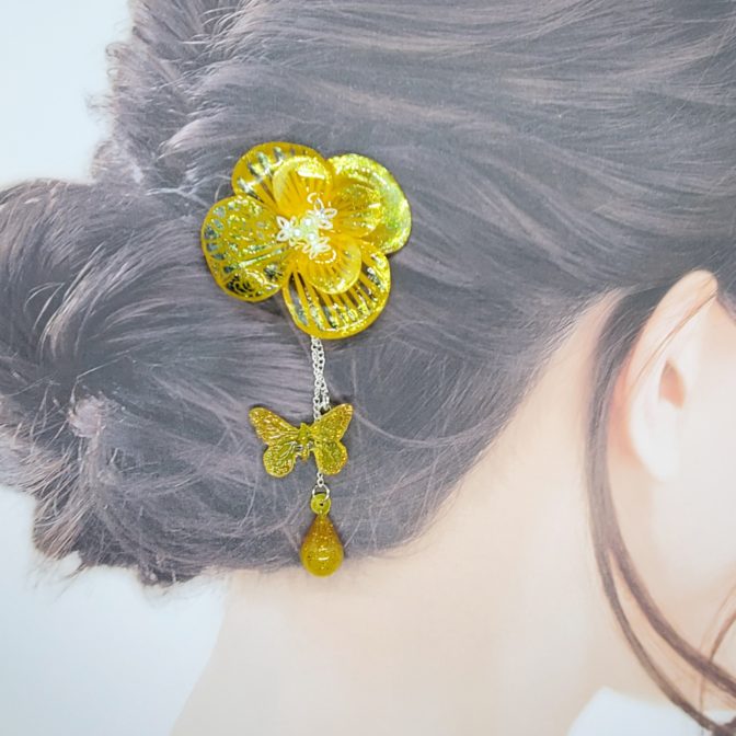 切り絵花簪イエロー着画