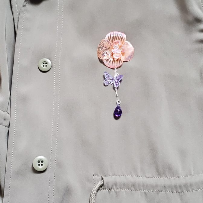 切り絵花ブローチ桃有料オプション付き