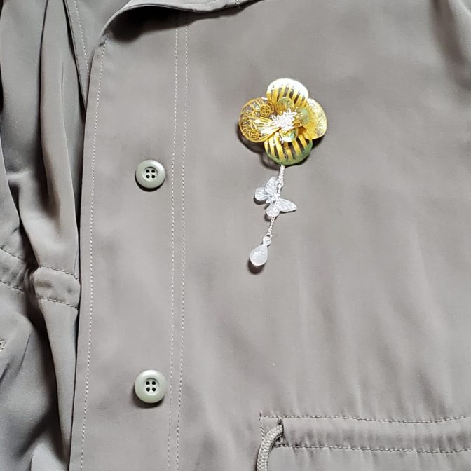 切り絵花ブローチ金有料オプション付き