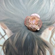 可憐に咲き誇る笑顔の花[ヘアクリップ]