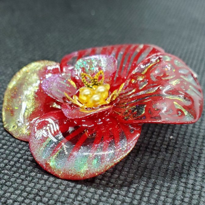 切り絵花ブローチ赤