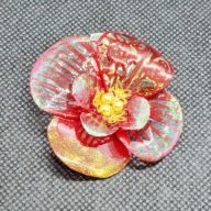 熱く輝く感情の花[ブローチ]