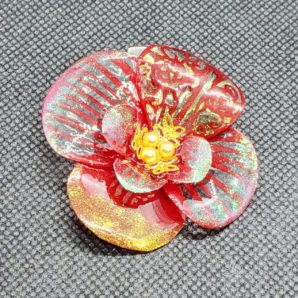 熱く輝く感情の花[ブローチ]