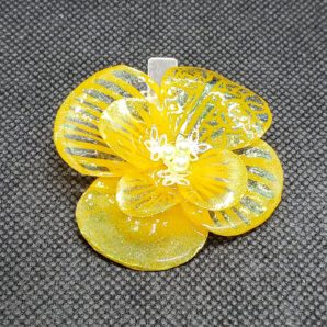 大自然と共に生きる生命の花[ブローチ]