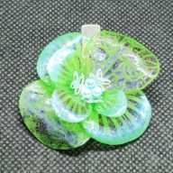 森と大空を見つめる聖母の花[ブローチ]