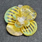 切り絵花ブローチ金