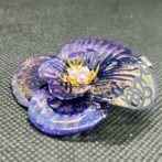 切り絵花ブローチ青