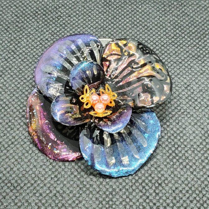 切り絵花ブローチ黒
