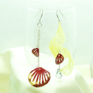 風に舞う花弁[えんじ]