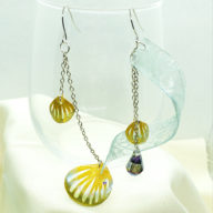 風に舞う花弁[金]