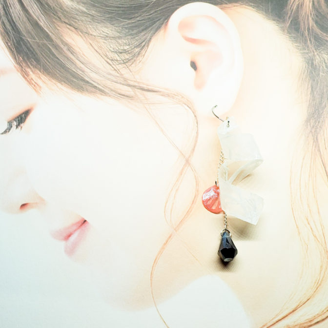 切り絵花弁薄桃着画