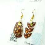 アップルパイとエピの切り絵イヤーアクセサリー