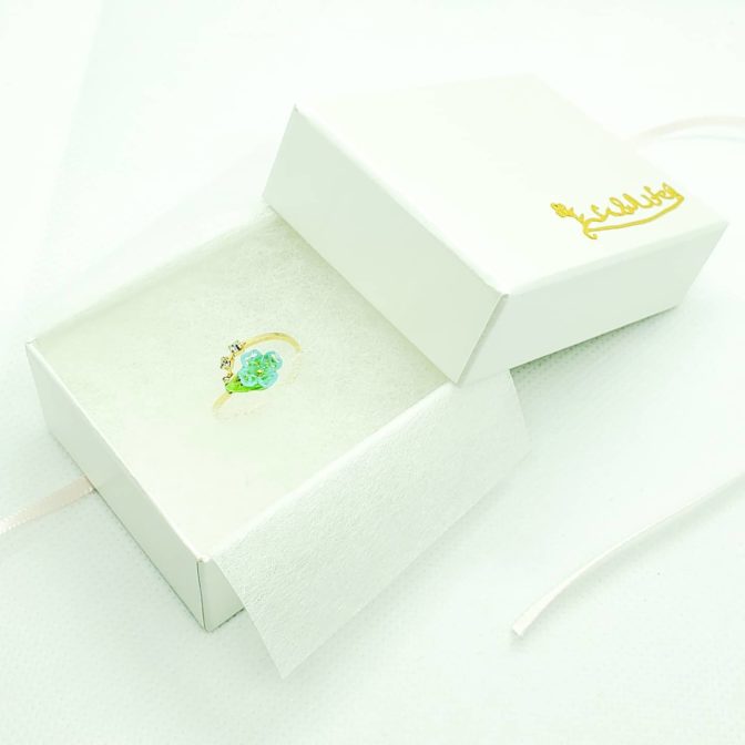 立体花指輪箱入り