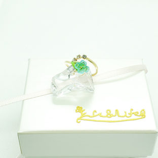 小さな一輪の切り絵花指輪