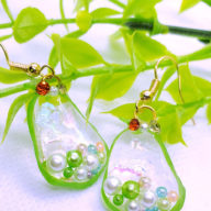 切り絵ラ・フランスのつぶつぶパールピアス/イヤリング