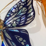 切り絵蝶々群青ラメ見せ