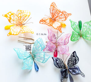 蝶々の切り絵かんざし