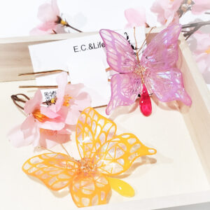 切り絵蝶々薄紫