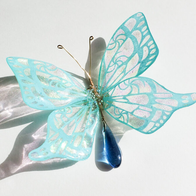 蝶々切り絵空色