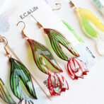 赤チューリップ切り絵レジン