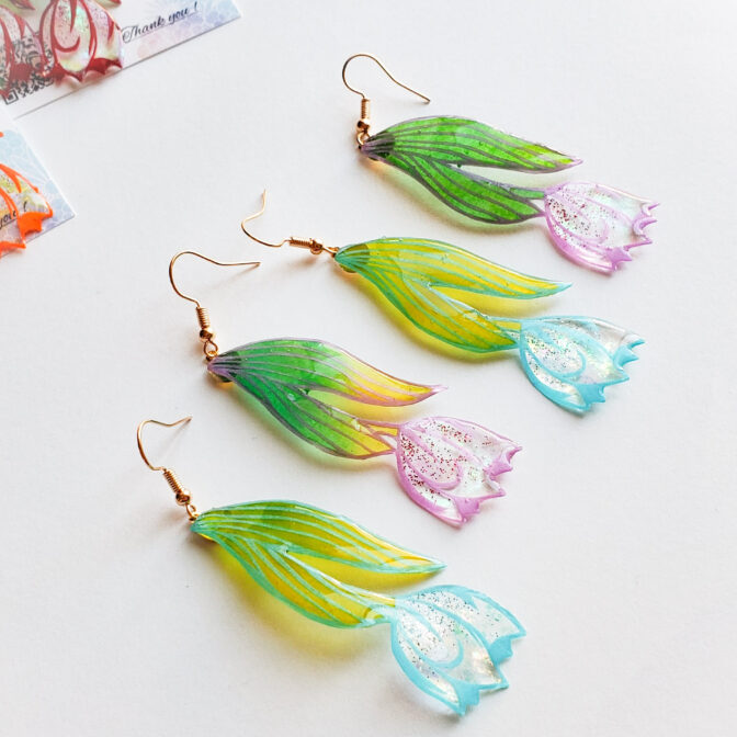 切り絵チューリップ青紫