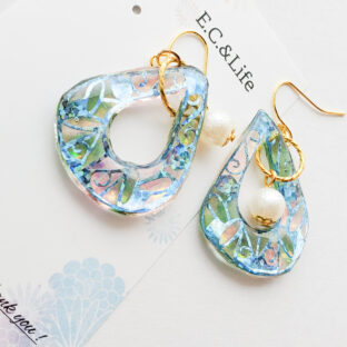 キラキラ雫の切り絵ピアス/イヤリング