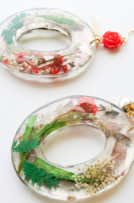 お花の大振りアクセサリー